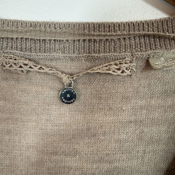 KNITTED & KNOTTED Anthropologie S Beige Wool Cardigan Sweater Cat Eye Ruffles - Picture 8 of 13